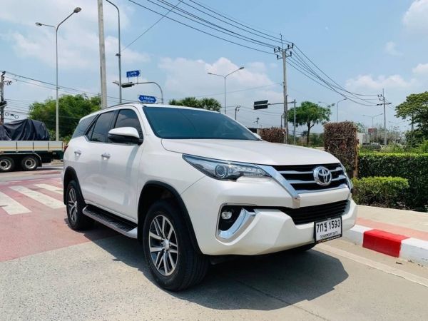 Toyota Fortuner 2.8 V 4WD A2 ปี 2018
